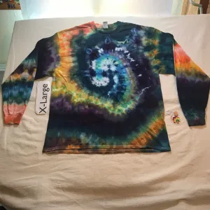 Adult XL Intentionally Random Scrunched & Spiral Ice-Dye Long Sleeve Tee